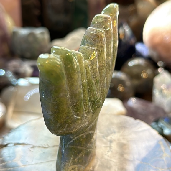 🔥SALE🔥 Moss Agate Mermaid Tail Carving! - Picture 7 of 7